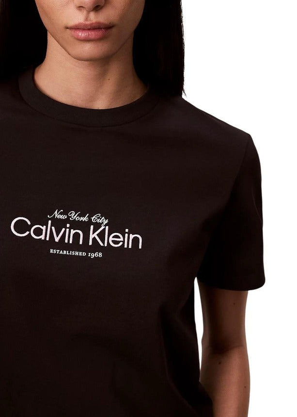 T-shirt Donna Calvin Klein Jeans Nera con Stampa
