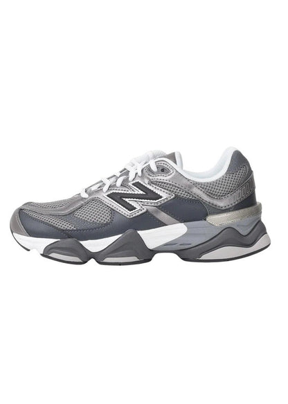 Sneakers Donna New Balance Grigie con Lacci