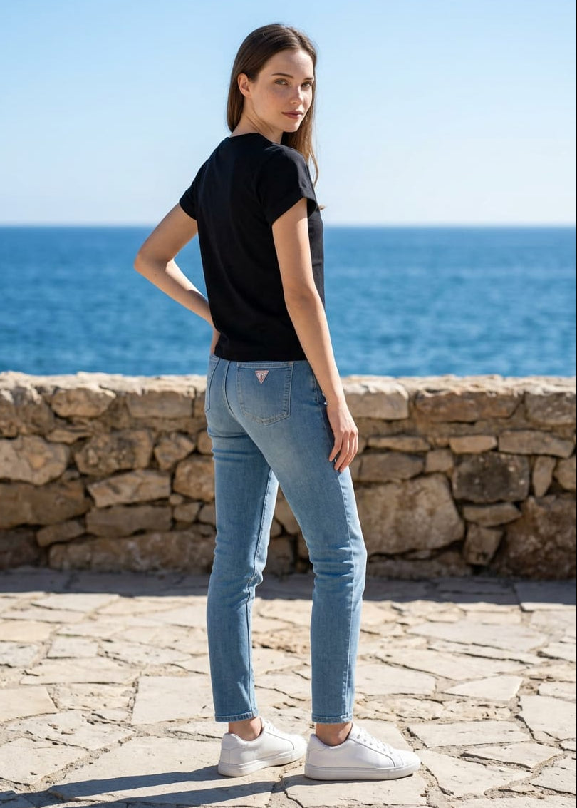 T-Shirt Donna Guess Manica Corta con Strass