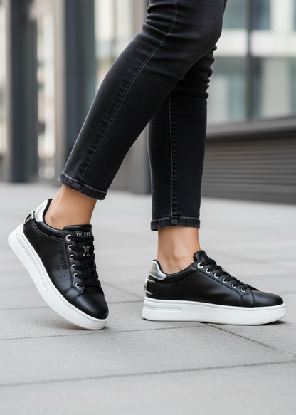Sneakers Donna Guess Bianche e Nere con Lacci