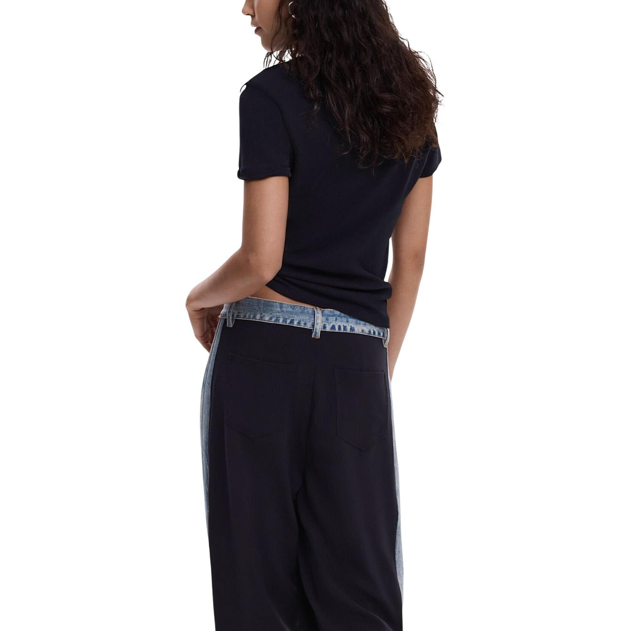 T-Shirt Donna Desigual Nera con Stampa in Cotone